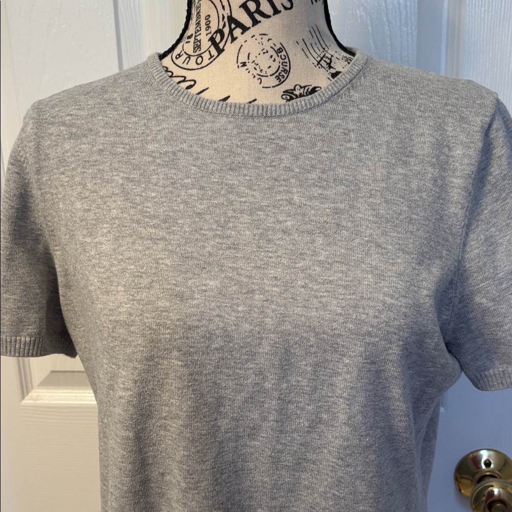 Lands' End Heather Gray Short-Sleeve Crewneck Sweater M (10-12) EUC - Picture 2 of 5